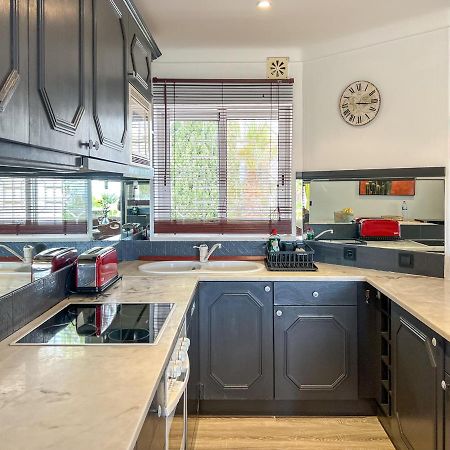 Lovely Apartment In Albufeira 2Bd 250M Beach Ocean View And Ac Wi-Fi Pool Ngoại thất bức ảnh
